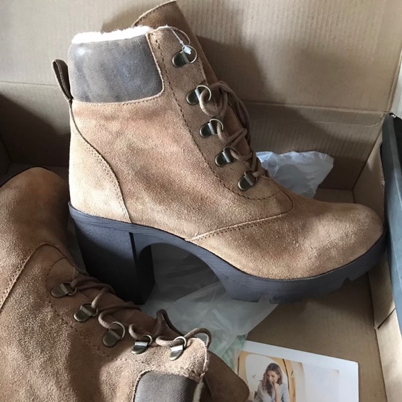 bearpaw marlowe bootie